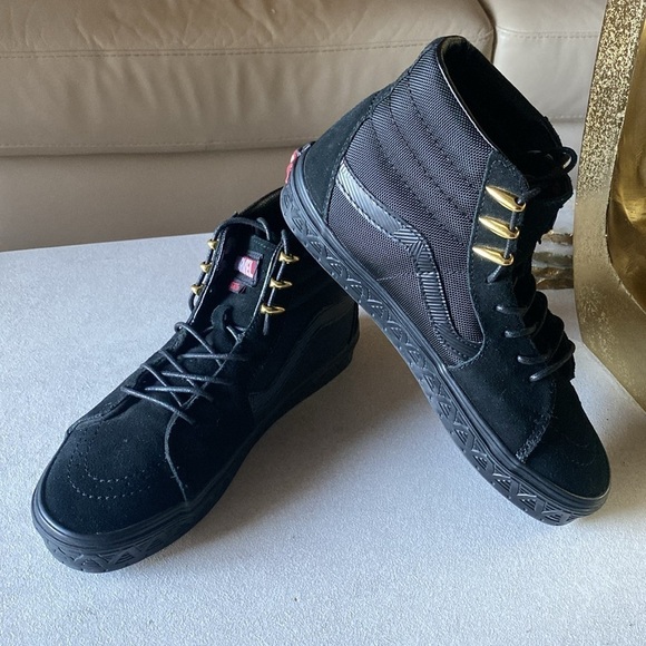 VANS MARVEL SUEDE BLACK PANTHER Edition BLACK Sneakers Size 8 Men 9.5 Wo… - Picture 6 of 17